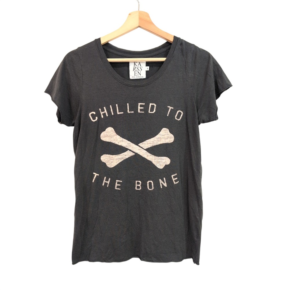 Zoe Karssen Chilled To The Bone Graphic Tee Gray Small Short Sleeve Scoop Neck